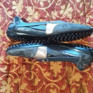 Tod's Italian sneakers NWOT (measures 10 inch long)navy silver grey/ suede